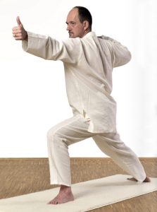 Jürgen Laske beim Kundalini Yoga